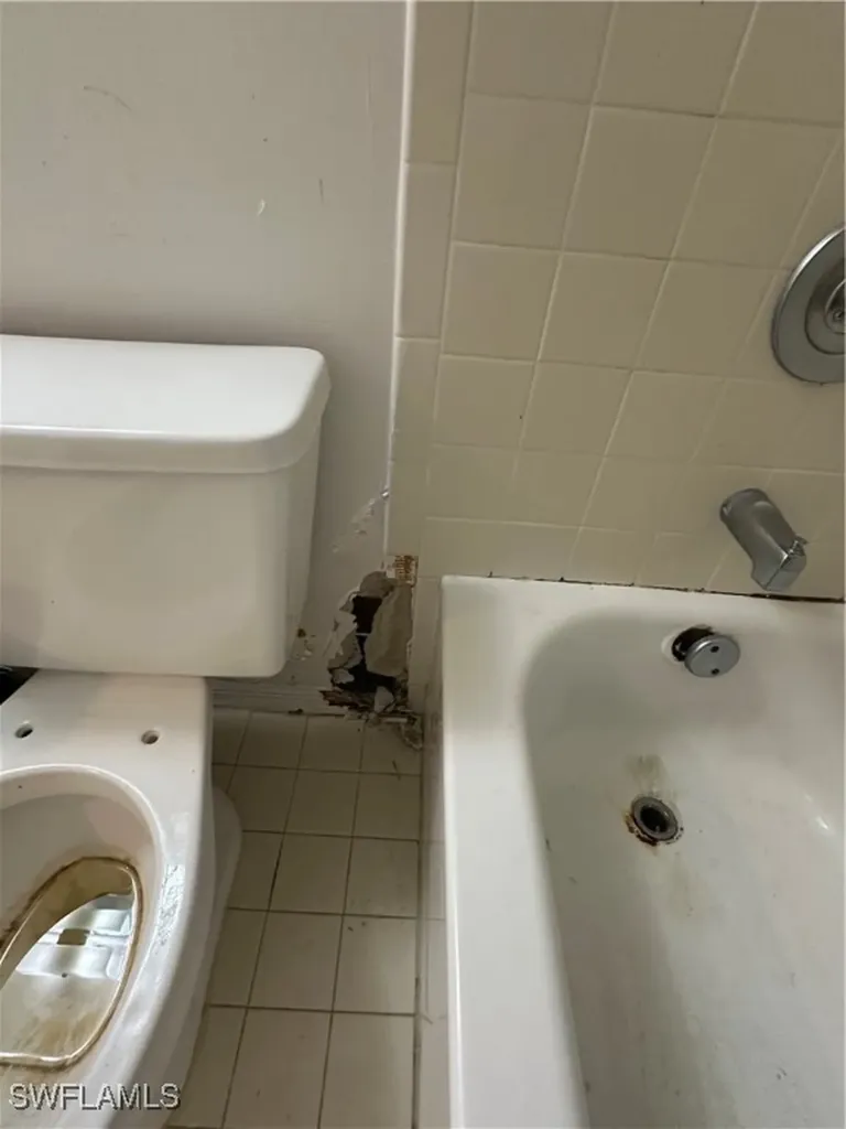 1224 Commonwealth Circle Naples FL 34116