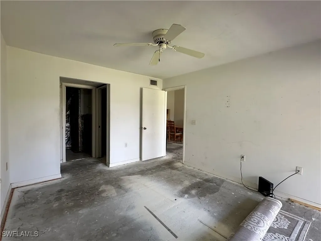 1224 Commonwealth Circle Naples FL 34116