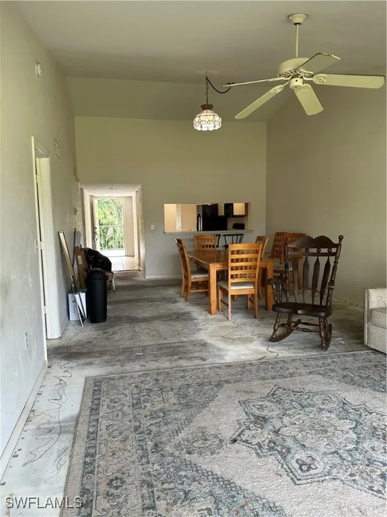 1224 Commonwealth Circle Naples FL 34116