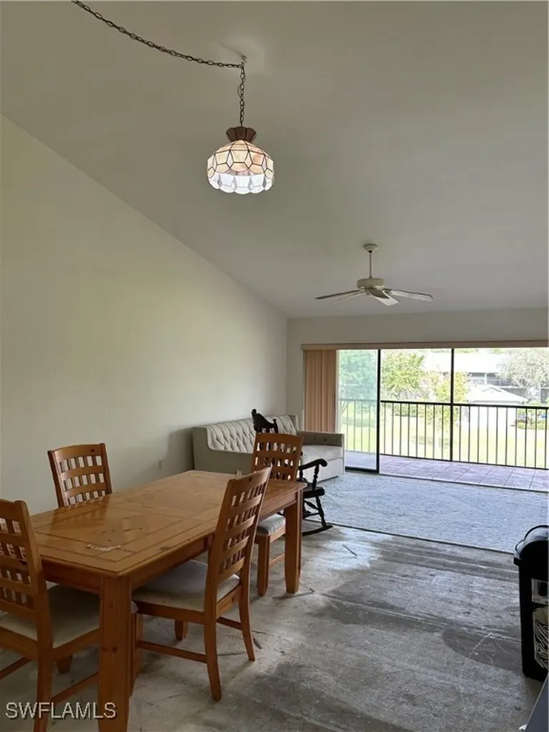 1224 Commonwealth Circle Naples FL 34116