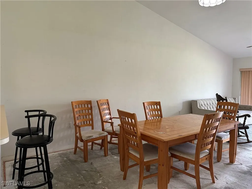 1224 Commonwealth Circle Naples FL 34116