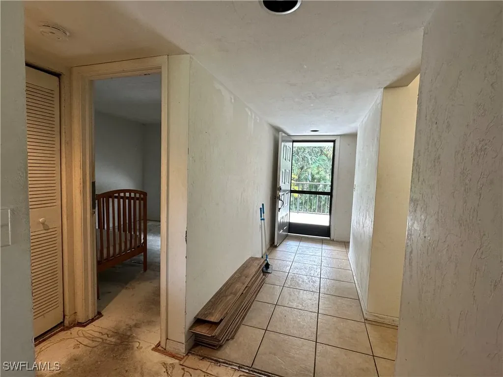 1224 Commonwealth Circle Naples FL 34116