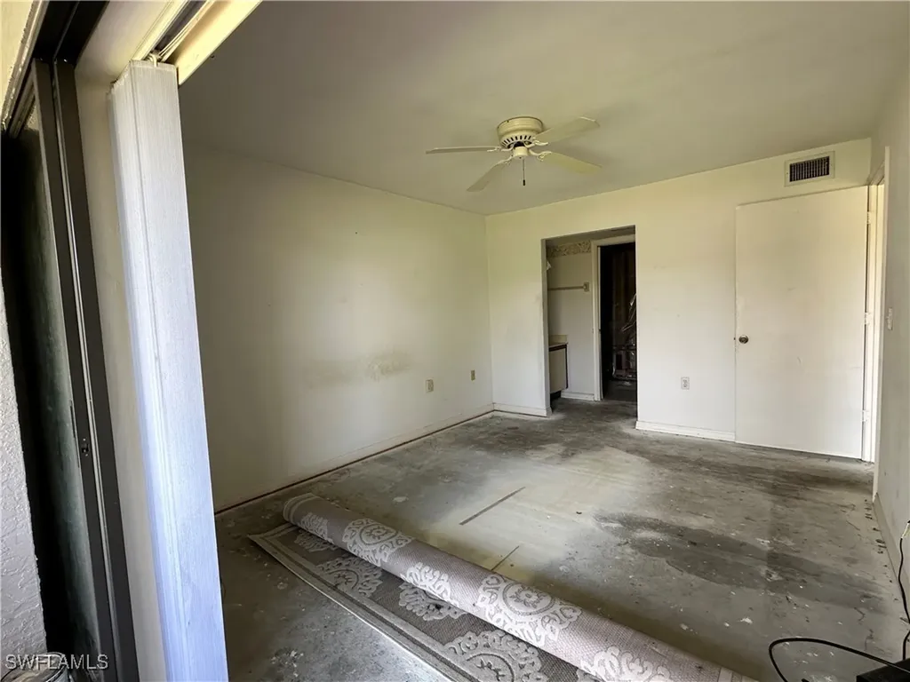 1224 Commonwealth Circle Naples FL 34116