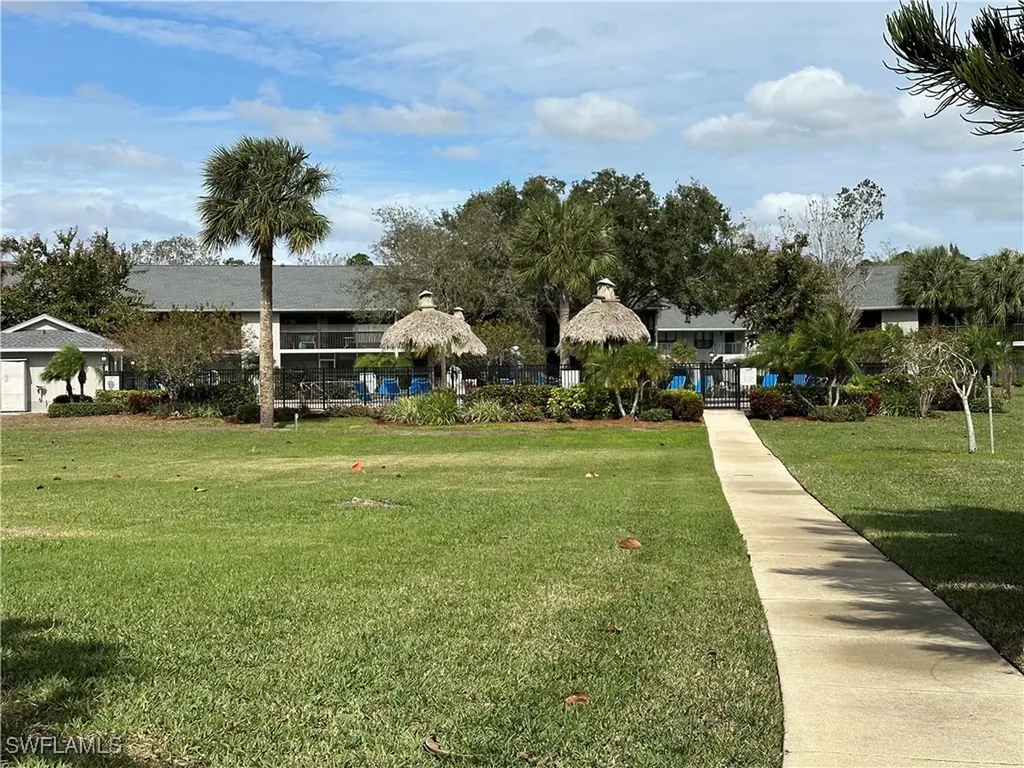 1224 Commonwealth Circle Naples FL 34116