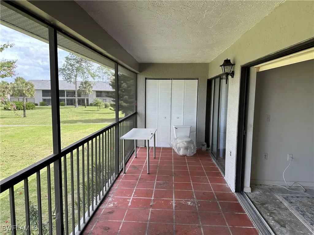 1224 Commonwealth Circle Naples FL 34116