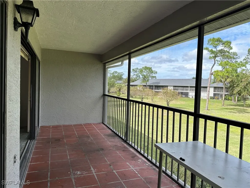 1224 Commonwealth Circle Naples FL 34116