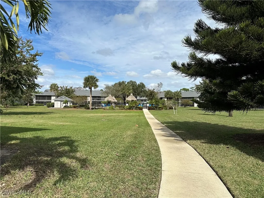 1224 Commonwealth Circle Naples FL 34116