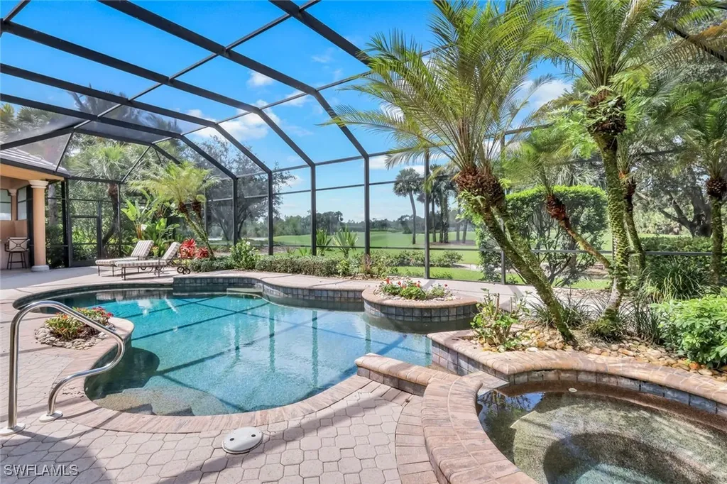 Estero FL, 23092 Shady Knoll Drive