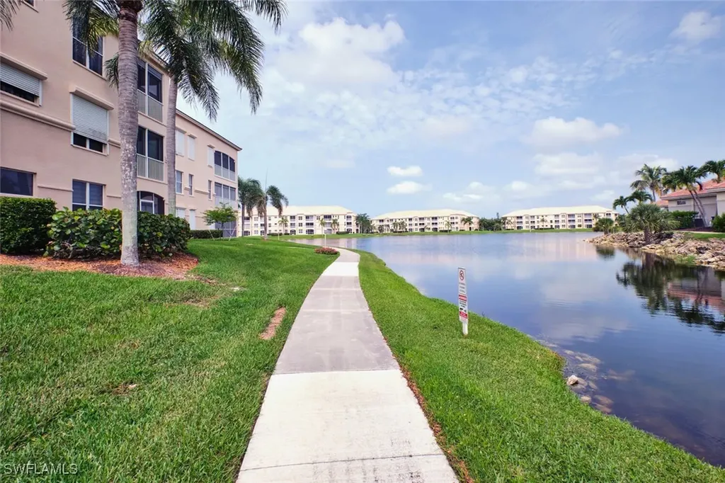9100 Southmont Cove Fort Myers FL 33908