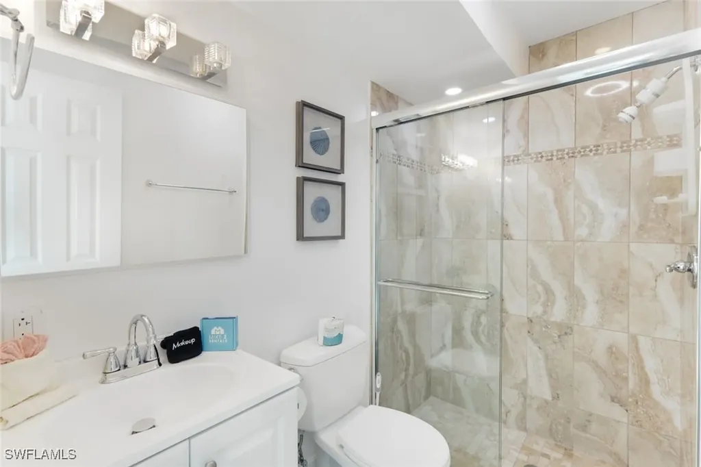 636 98th Avenue N Naples FL 34108