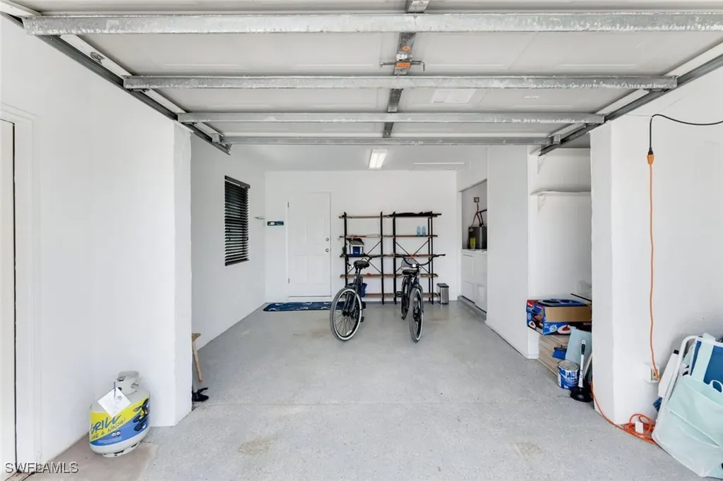 636 98th Avenue N Naples FL 34108