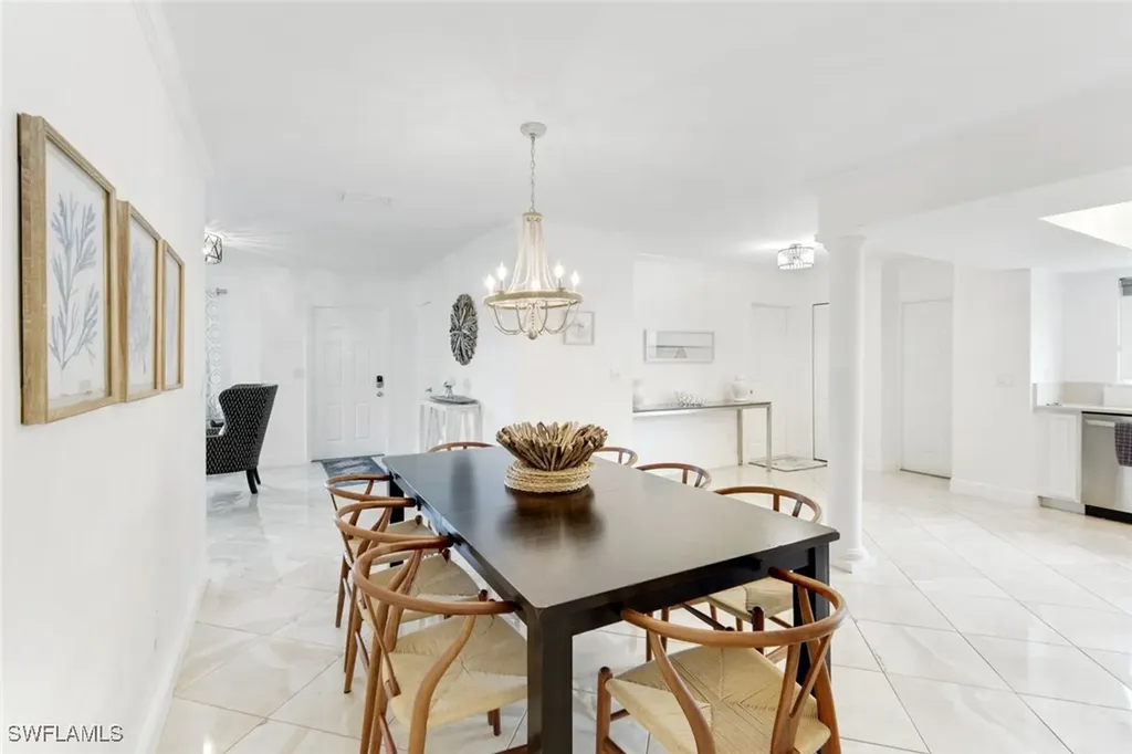 636 98th Avenue N Naples FL 34108