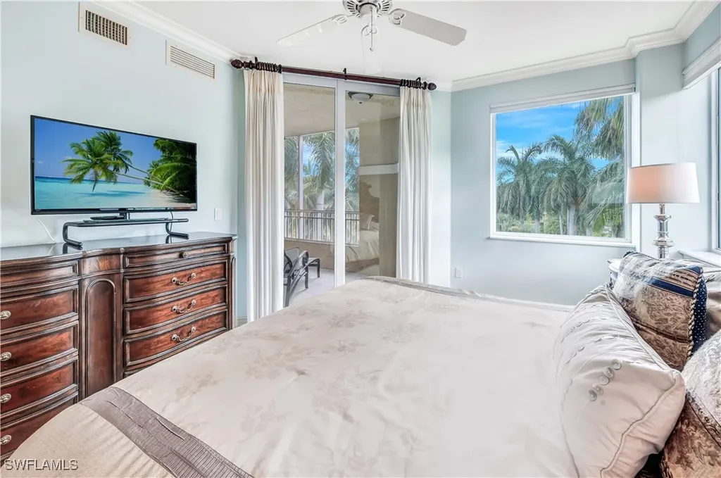 2748 Tiburon Boulevard E Naples FL 34109