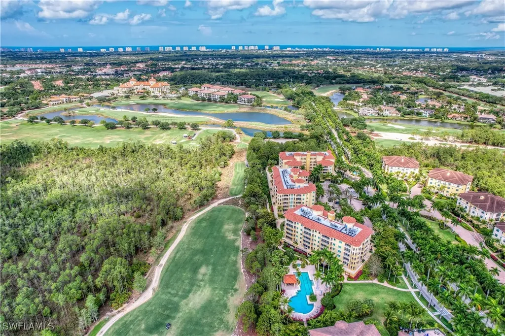 2748 Tiburon Boulevard E Naples FL 34109
