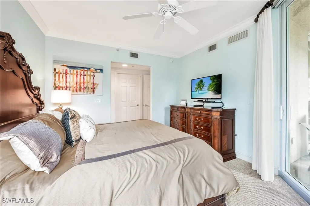 2748 Tiburon Boulevard E Naples FL 34109
