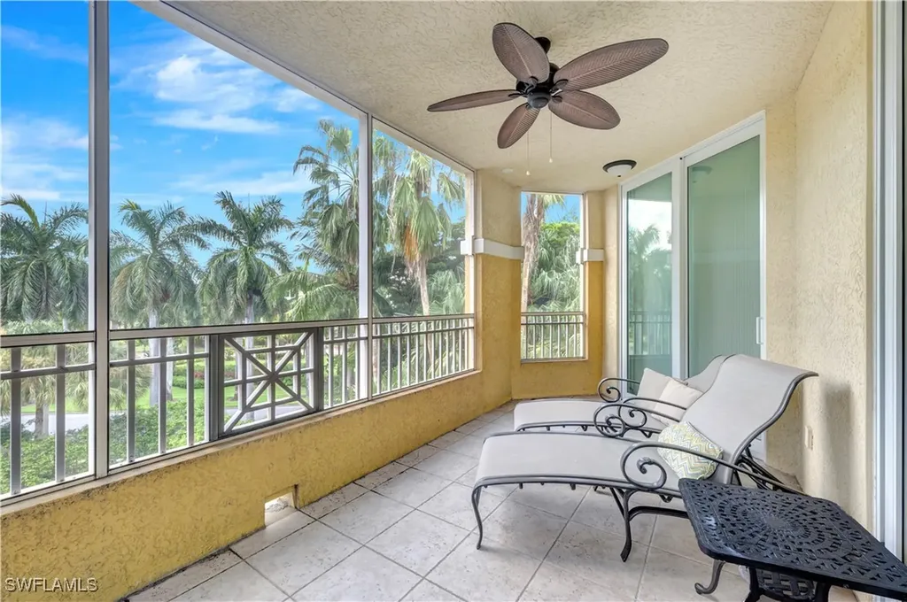 2748 Tiburon Boulevard E Naples FL 34109