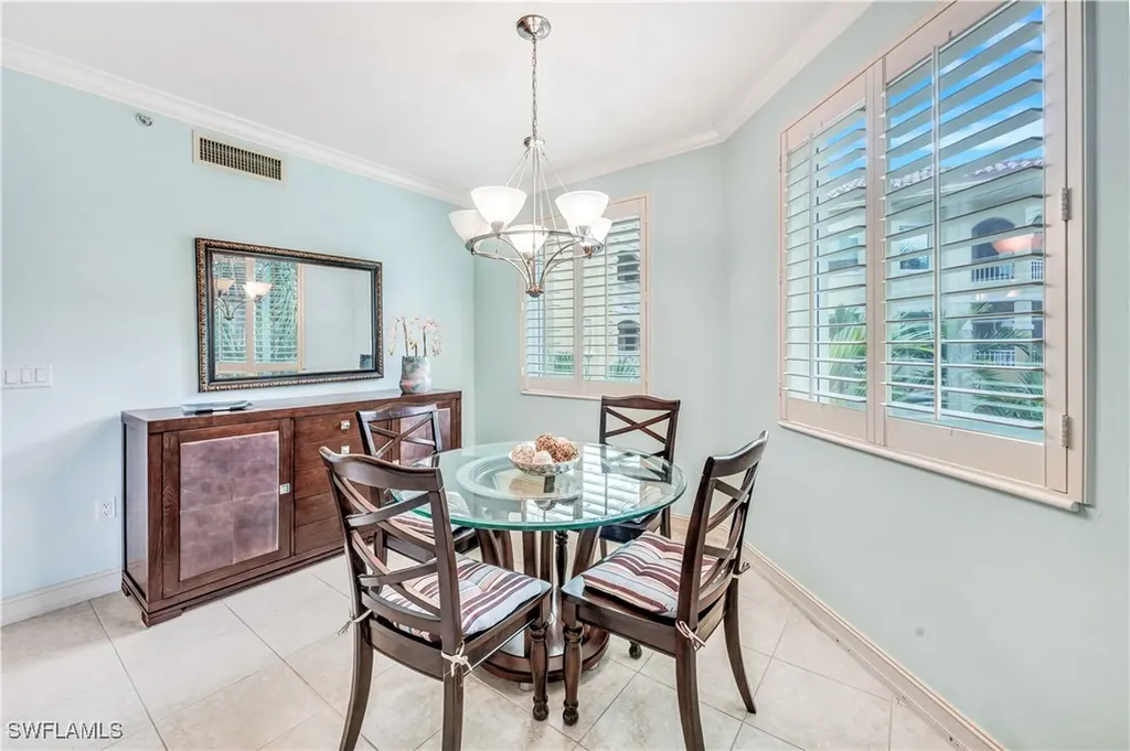 2748 Tiburon Boulevard E Naples FL 34109