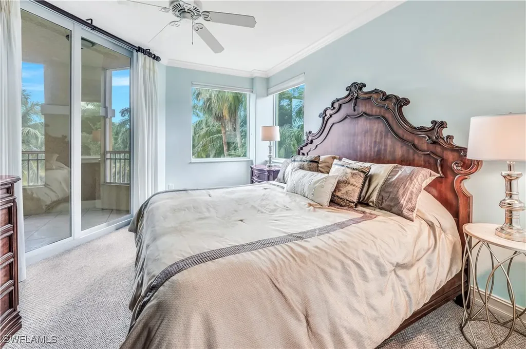2748 Tiburon Boulevard E Naples FL 34109