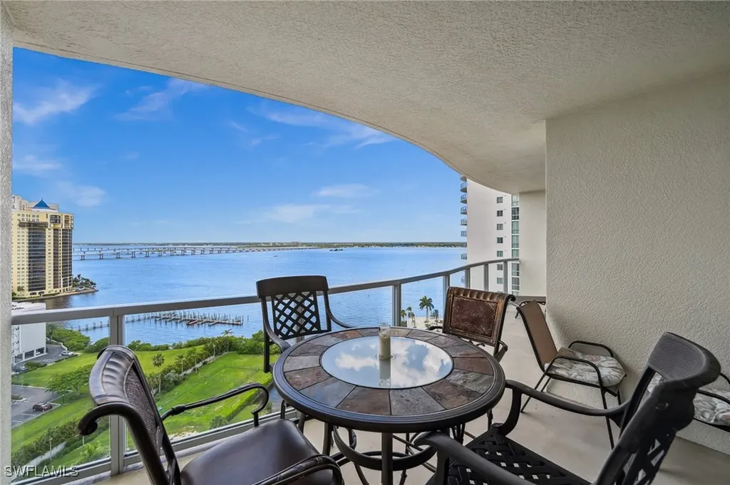 3000 Oasis Grand Boulevard Fort Myers FL 33916