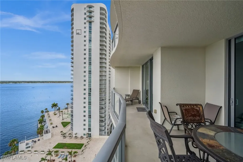 3000 Oasis Grand Boulevard Fort Myers FL 33916