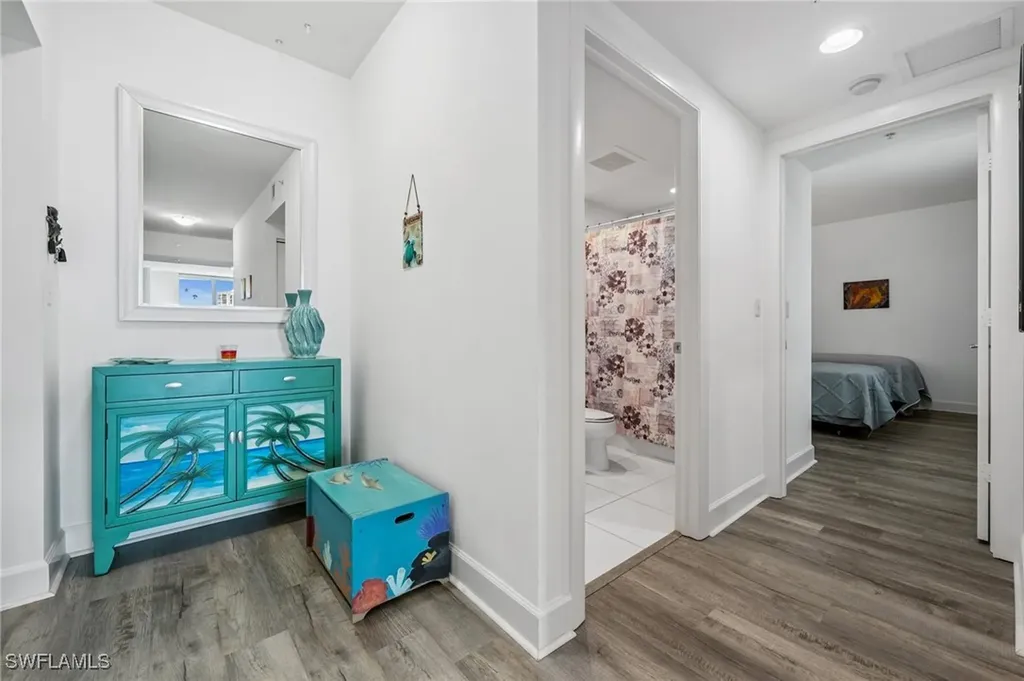 3000 Oasis Grand Boulevard Fort Myers FL 33916