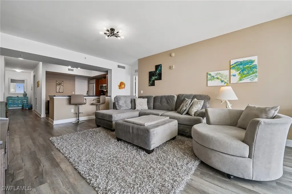 3000 Oasis Grand Boulevard Fort Myers FL 33916