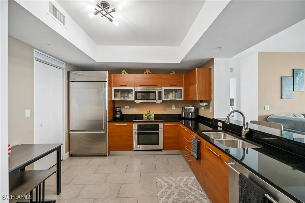3000 Oasis Grand Boulevard Fort Myers FL 33916