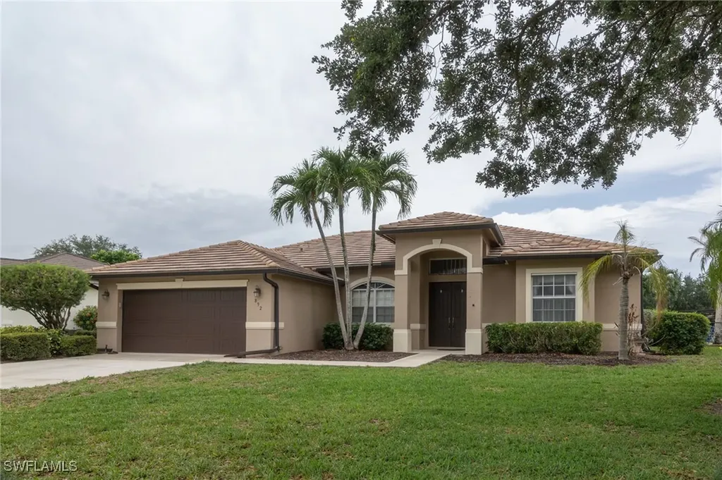 892 Grand Rapids Boulevard Naples FL 34120