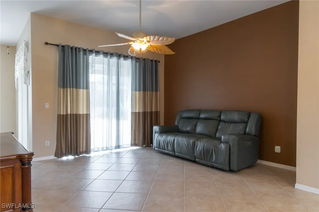 892 Grand Rapids Boulevard Naples FL 34120