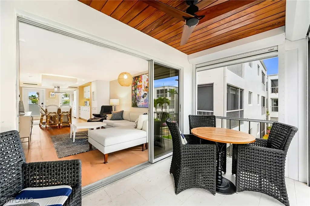 250 7th Avenue S Naples FL 34102