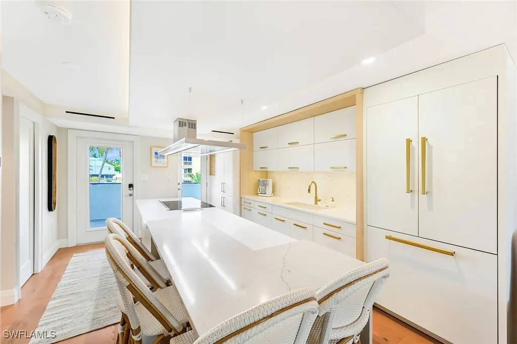 250 7th Avenue S Naples FL 34102