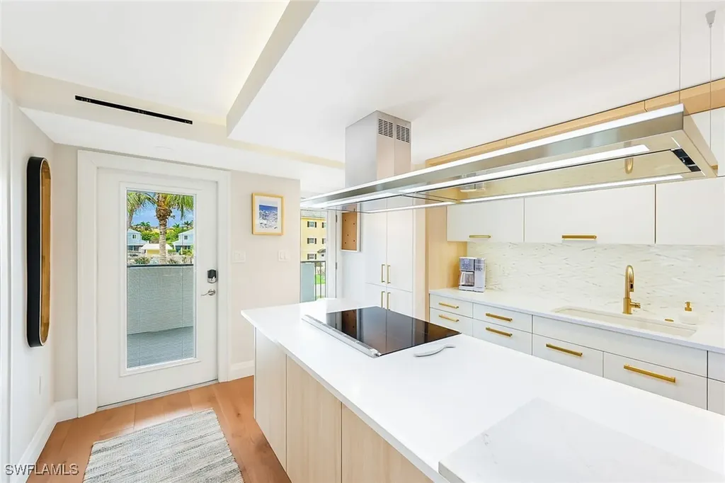 250 7th Avenue S Naples FL 34102