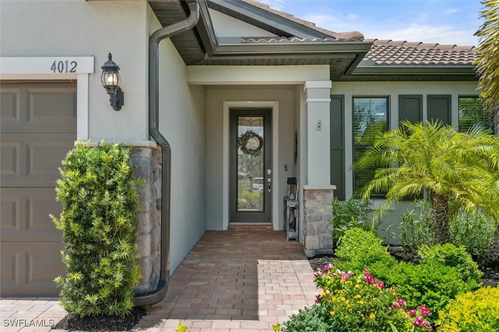 4012 E Hampton Circle Alva FL 33920