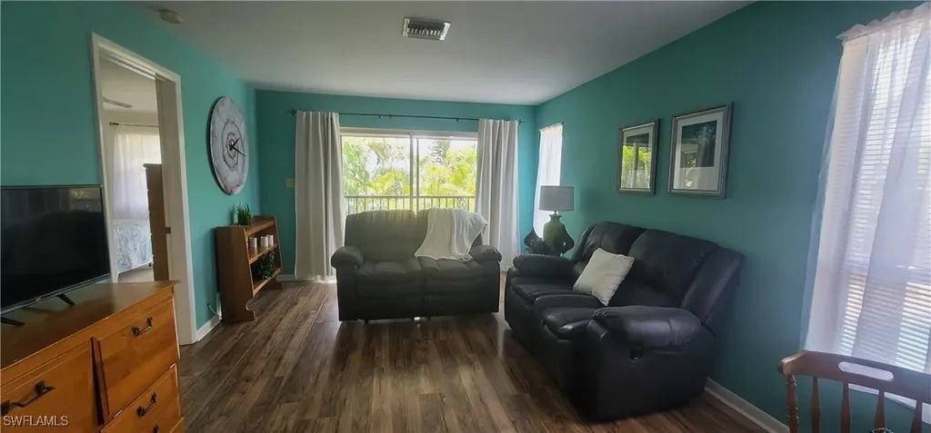 4213 SE 19th Avenue Cape Coral FL 33904