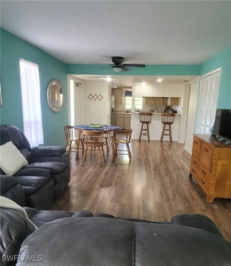 4213 SE 19th Avenue Cape Coral FL 33904