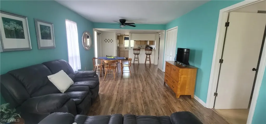 4213 SE 19th Avenue Cape Coral FL 33904