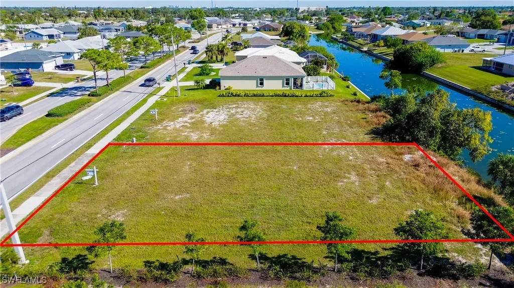 132 Nicholas Parkway E Cape Coral FL 33990
