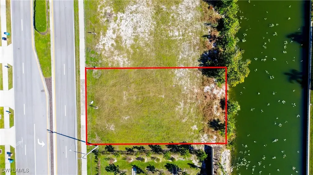 132 Nicholas Parkway E Cape Coral FL 33990