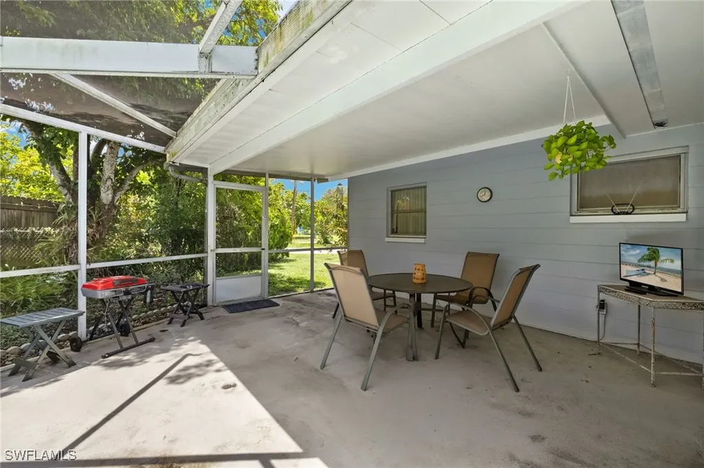 326 Canyon Drive N Lehigh Acres FL 33936