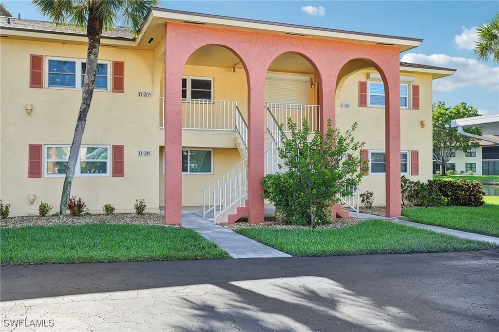 360 Charlemagne Boulevard Naples FL 34112