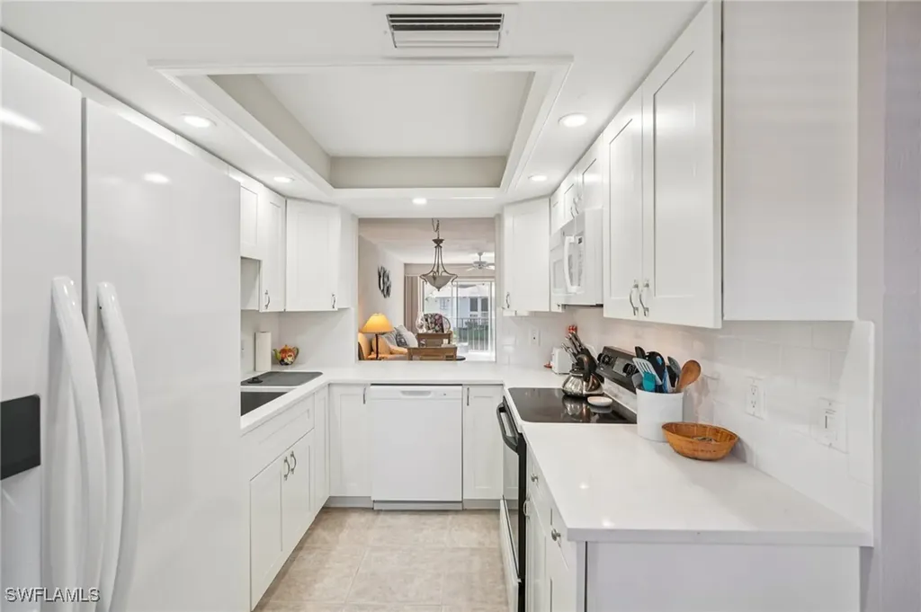 360 Charlemagne Boulevard Naples FL 34112