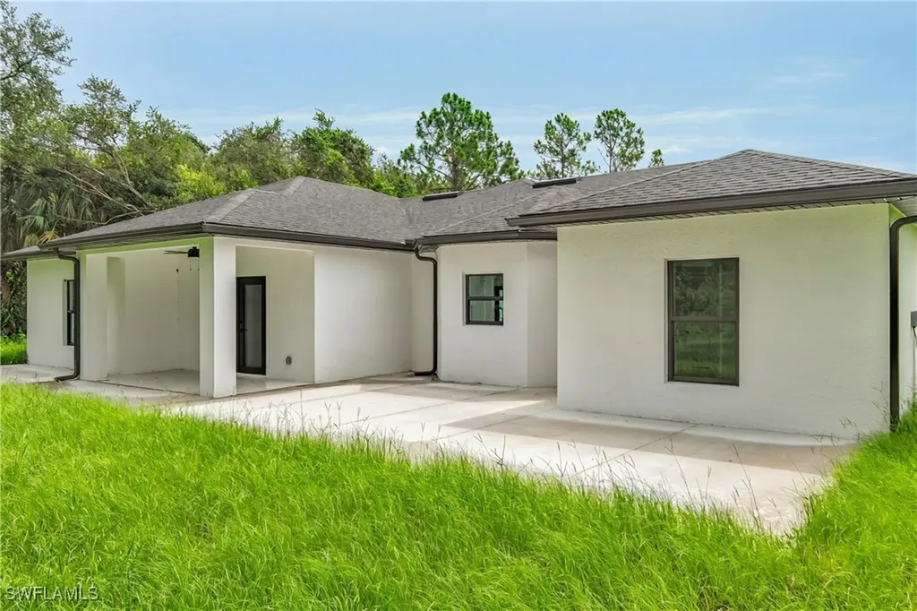 407 Washington Avenue Lehigh Acres FL 33972