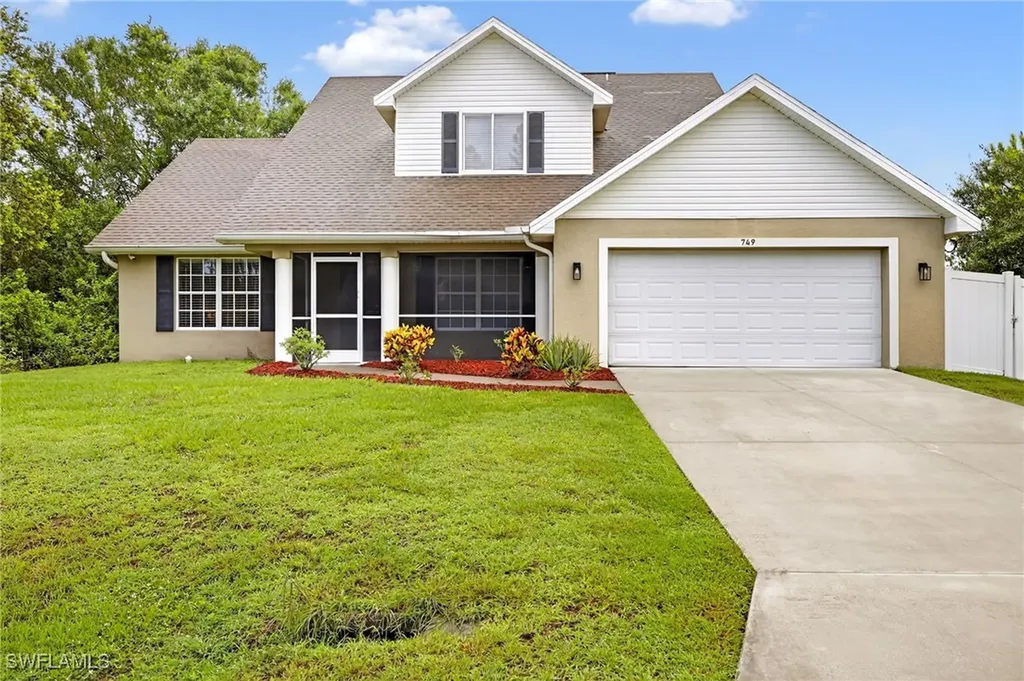 749 Chambers Street E Lehigh Acres FL 33974