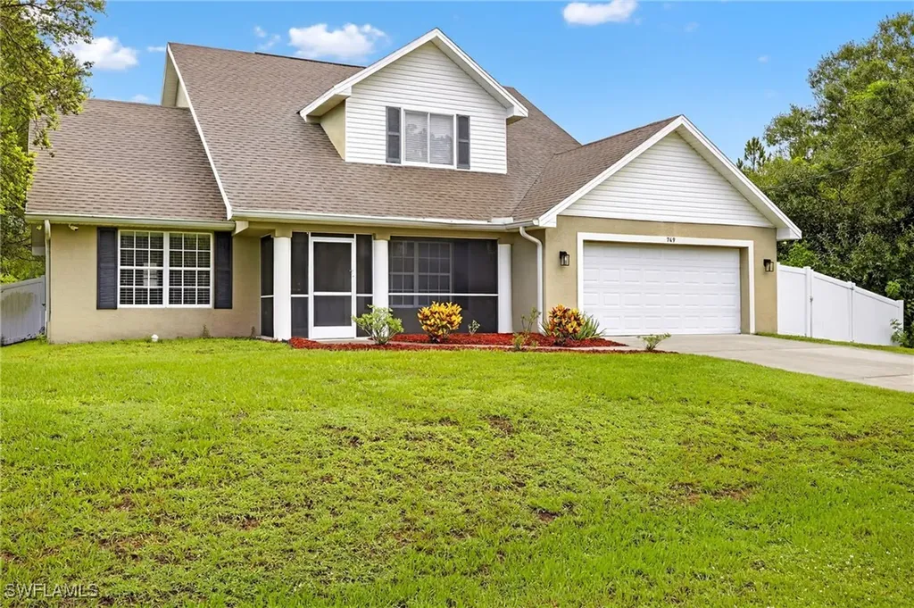 749 Chambers Street E Lehigh Acres FL 33974