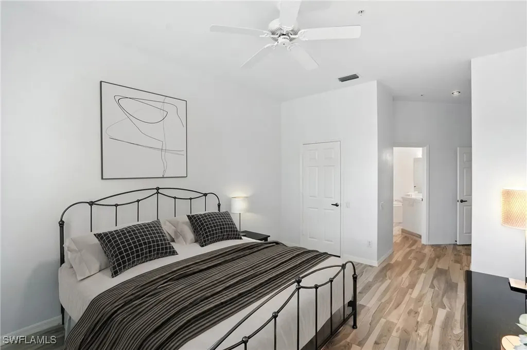 1000 L Ambiance Circle Naples FL 34108