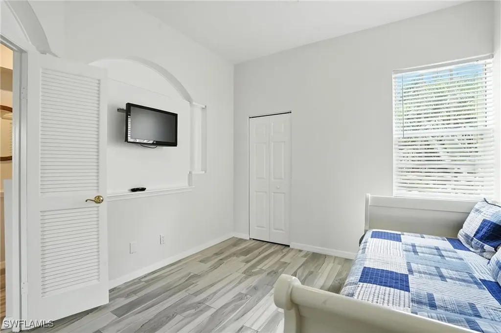 1000 L Ambiance Circle Naples FL 34108