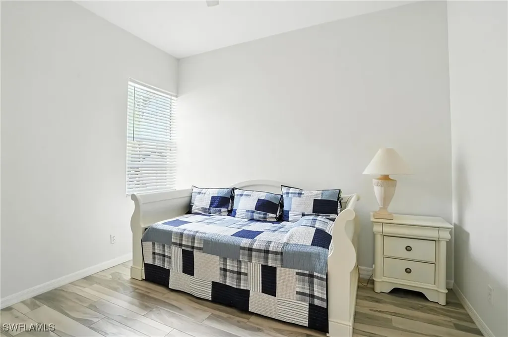 1000 L Ambiance Circle Naples FL 34108