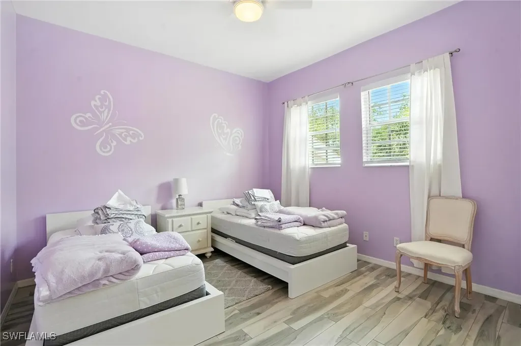 1000 L Ambiance Circle Naples FL 34108