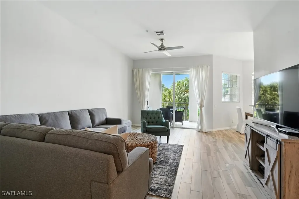 1000 L Ambiance Circle Naples FL 34108