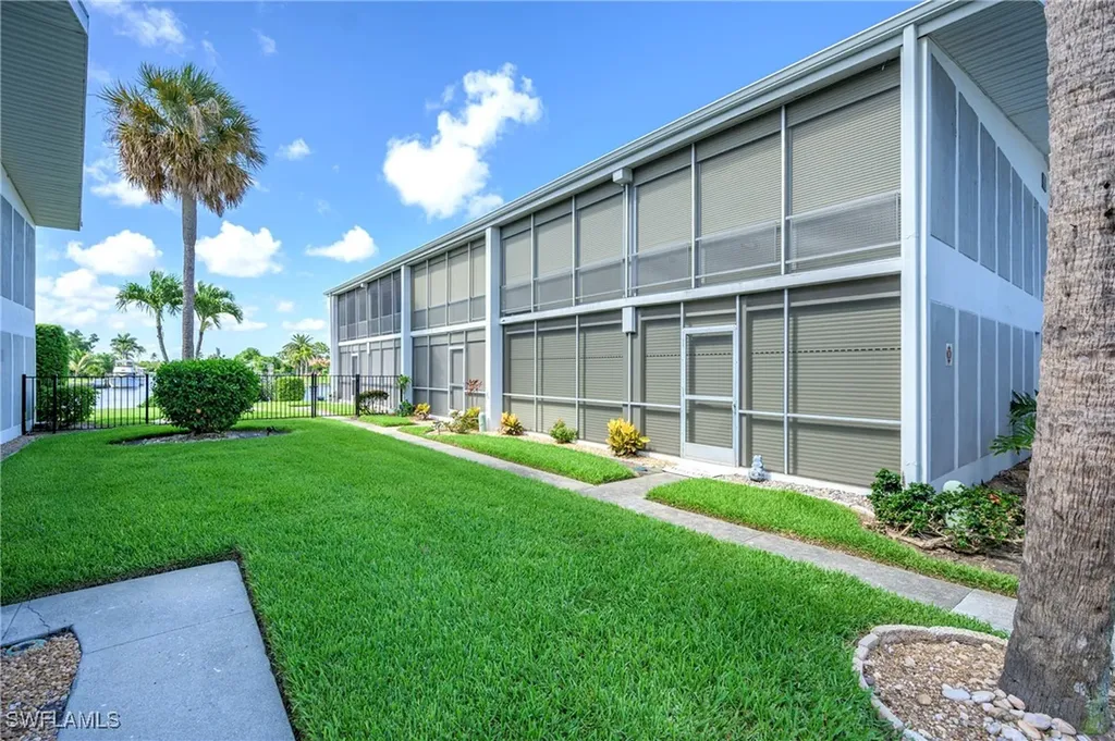 330 Tudor Drive Cape Coral FL 33904